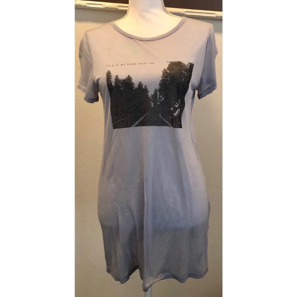 NWT. Michelle by Comune "Road Trip" Graphic Tee